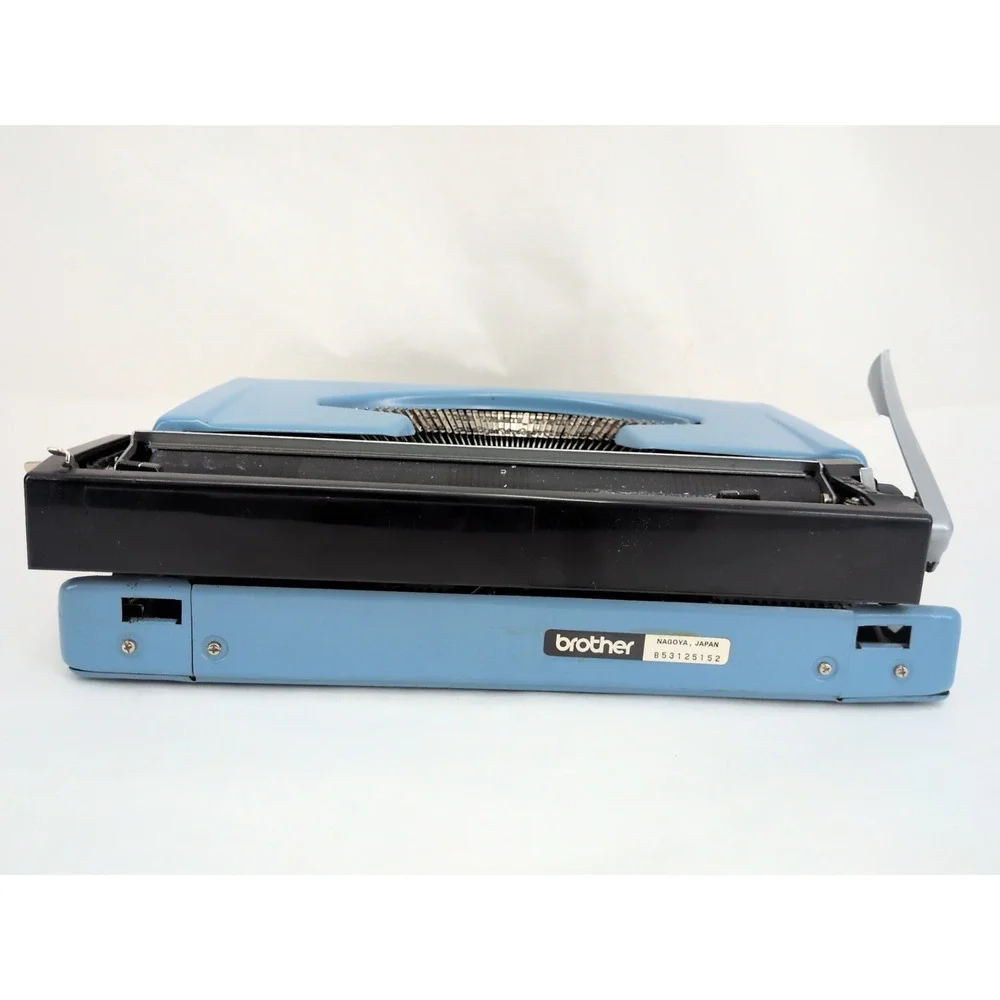 Vintage Brother Charger 11 Portable Typewriter Blue  Made in Japan